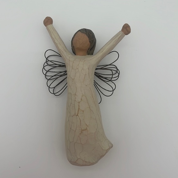Willow Tree Angel of Courage Figurine - Picture 1 of 7